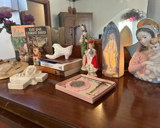 Religious Articles & Decor