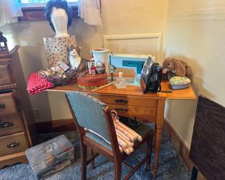 Singer Sewing Machine