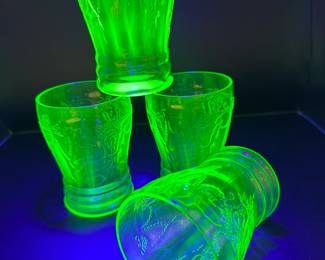 (With Blacklight)