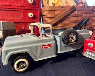 Buddy L Toy Towtruck