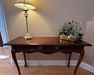 CHERRY FINISH SOFA TABLE