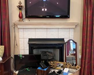 ASSORTED ELECTRONICS