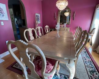 DREXEL DINING ROOM TABLE AND CHAIRS