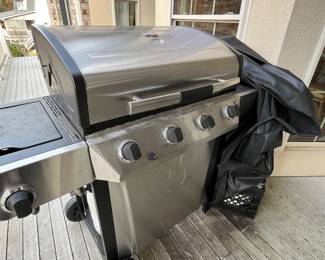 GAS GRILL