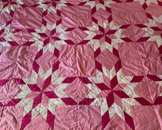 HAND MADE QUILT STAR PATTERN - FULL SIZE