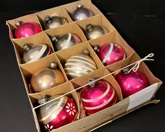 SHINY BRIGHT ORNAMENTS