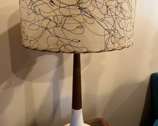 FIBERGLASS SHADE LAMP