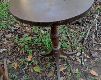 Tilt Top Candle Stand
