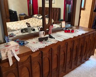 MCM Dresser