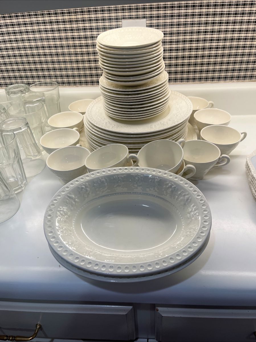 Wedgwood Patrician dinnerware