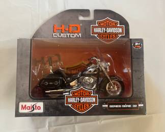 Cast Harley Davidson motorcycles 