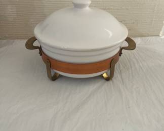 Copper casserole holder and casserole
