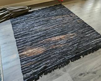 Area rug