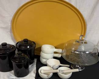 Kitchen Ceramic And Glass Items Tray