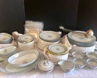 Noritake China Set Bluebell, 2 Metal Serving Spoons, 2 Historical Marquis De Lafayette Plates