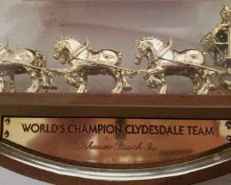 Vintage 1982 Budweiser Clydesdale Analog Clock