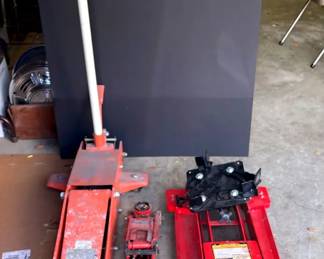 3 Vehicle Transmission Floor Jacks