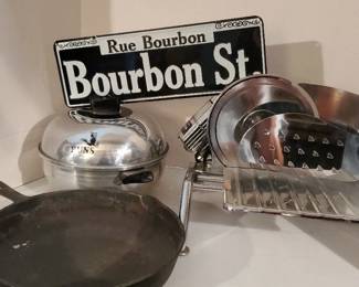 Cooking On Bourbon St Food Slicer, Cast Iron, Hot Buns