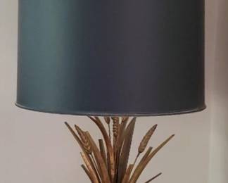 Metal Gold Tone Wheat Chaff Lamp With Black Shade