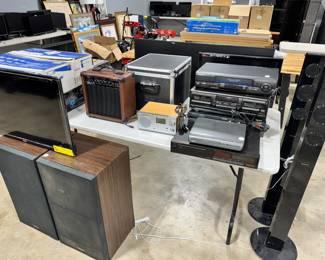 Stereo Equipment and Speakers Orlando Estate Auction