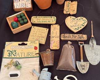 Miniature accessories 