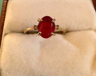 14 Karat Gold women’s Ring 
