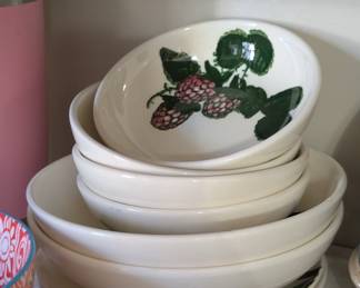 Poppytrail dishware 