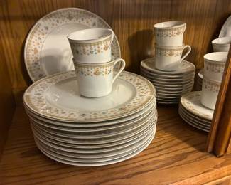 Garden Bouquet china set