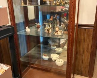 Curio cabinet