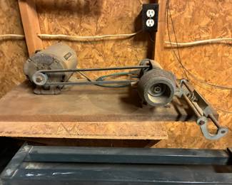 Belt grinder