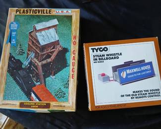 TYCO HO TRAIN
