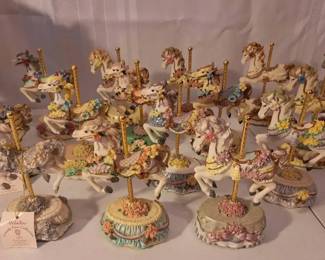 003 Heritage House Carousel Collection 17 Pieces