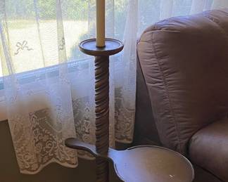 Floor lamp