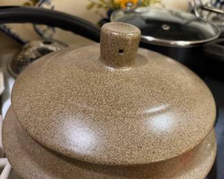 Brown Stoneware Lidded Vegetable Steamer