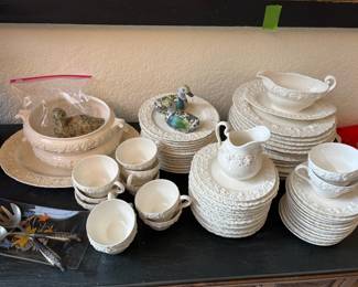 Wedgwood Etruria Queen's Ware Dinnerware Set