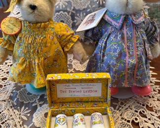 Muffy  Vanderbear - Sewing lesson set