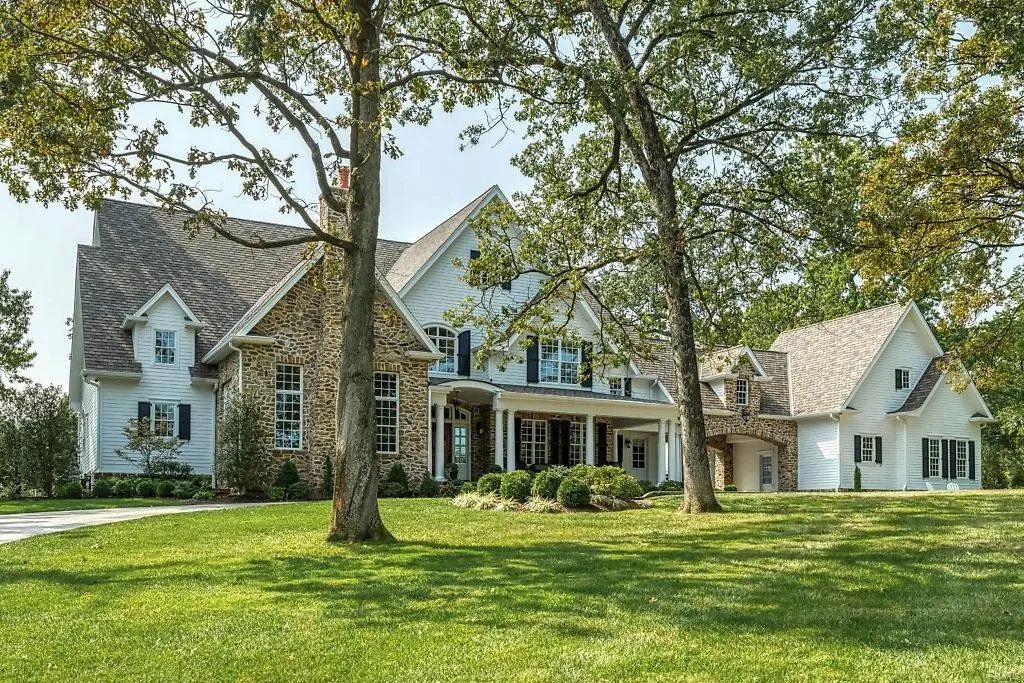 WELCOME TO THE SALE! There is limited parking in the driveway. Overflow is directed to the street just EAST of the property.