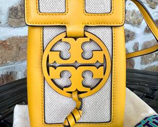 $60 Tory Burch mini bag. 4.5 x 7. Like new! Likely never used :)