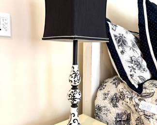 $26 Black and white table lamp, 28H