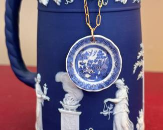 Spode Blue Willow on new paperclip chain. 