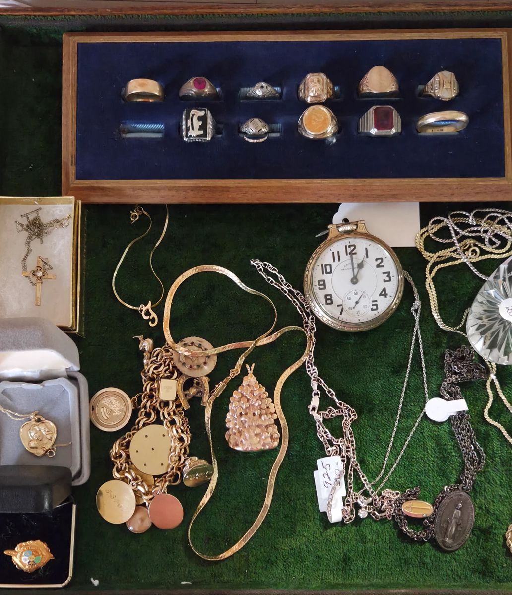 Gold and few items steriling