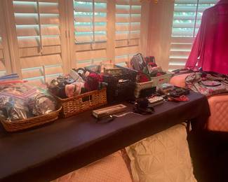 Woman’s accessories 