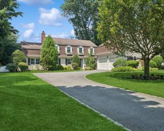 QUALITY GARDEN CITY TAG SALE HOME