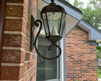 Gamma, sonic outdoor solar lights