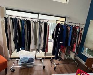 Women’s clothing sizes L & XL