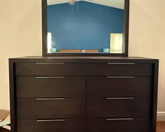 7-drawer dresser w/mirror