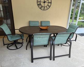 Outdoor patio furniture