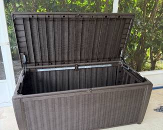 Pool box