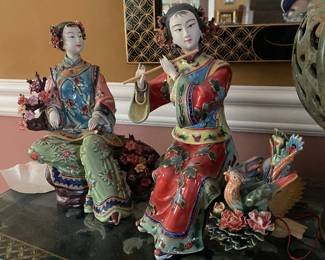 Figurines