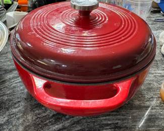 Lodge 6qt Dutch Oven 
